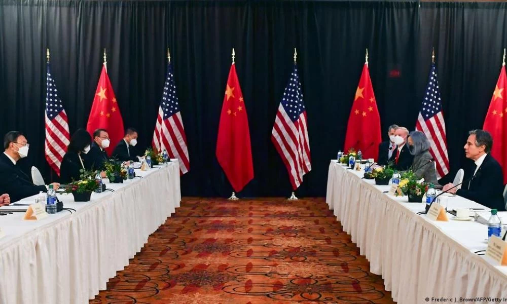 ΗΠΑ εναντίον Κίνας για τα σκήπτρα της ισχυρότερης οικονομίας